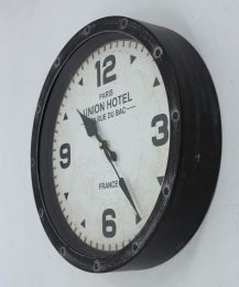 Windy Hill Collection Windy Hill 16" x 16" Bold Union Hotel
