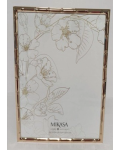 Gold Finish 8 in. X 10 in. Metal Photo Frame (Each)