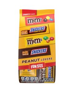Snickers and M&M's Peanut and Peanut Butter Lovers Assorted Candy Pack 642.4 g / 22.66 oz